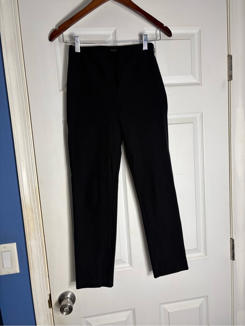 Theory Black Straight-Leg Ponte Pants